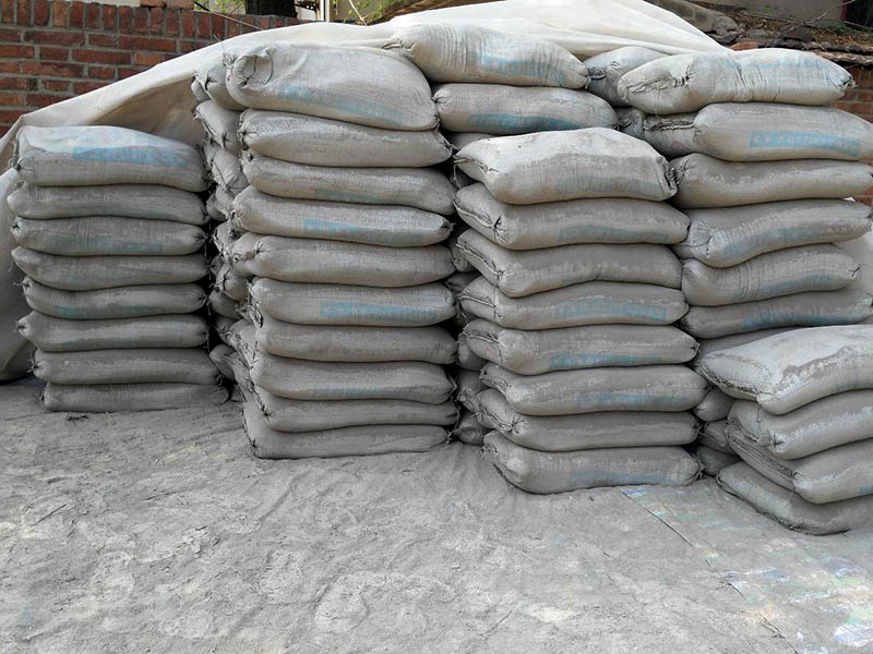 外墻涂料能不能當水泥用？